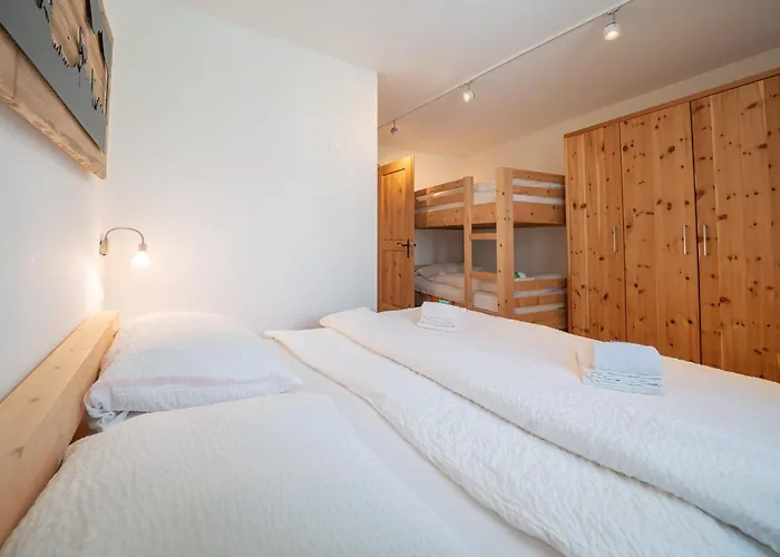 Viktoria A44 By Vacations, Exklusives App Im Zentrum Mit Privater Garage & Panoramablick Apartment