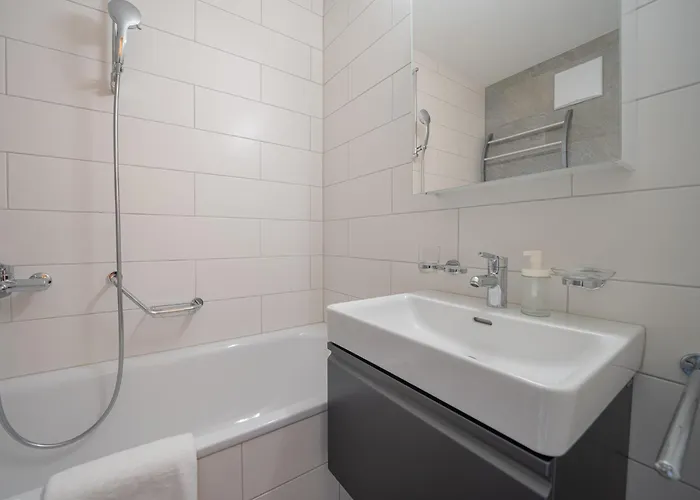 Viktoria A44 By Vacations, Exklusives App Im Zentrum Mit Privater Garage & Panoramablick Apartment Arosa