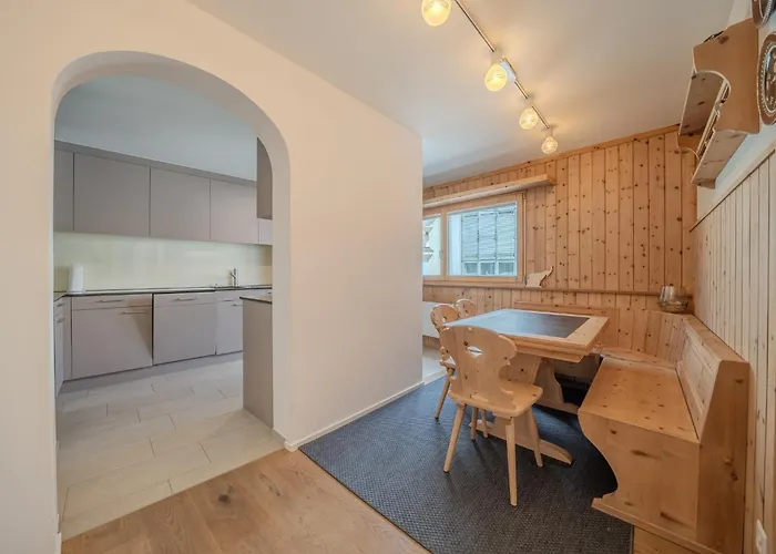 Viktoria A44 By Vacations, Exklusives App Im Zentrum Mit Privater Garage & Panoramablick Ароза