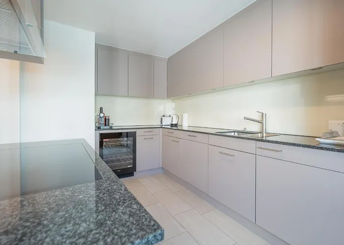 Apartament Viktoria A44 By Vacations, Exklusives App Im Zentrum Mit Privater Garage & Panoramablick