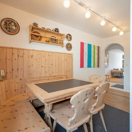 Viktoria A44 By Vacations, Exklusives App Im Zentrum Mit Privater Garage & Panoramablick Appartement *