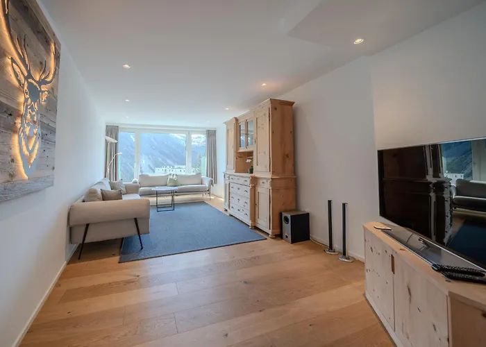 Viktoria A44 By Vacations, Exklusives App Im Zentrum Mit Privater Garage & Panoramablick * アローザ